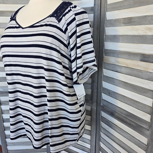 Lace Trim Short Sleeve Stripe Top | 89th & Madison | 3X - Picture 5 of 13